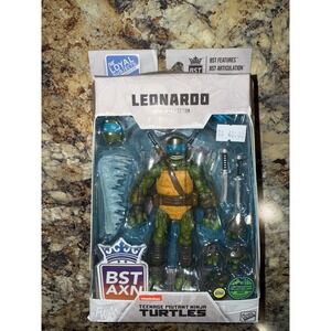 The Loyal Subjects TMNT BST AXN Leonardo Battle Ready Edition IDW Comic Figure